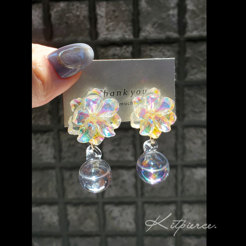 オーロラフラワーカボション×オーロラウォーターガラスドームピアス