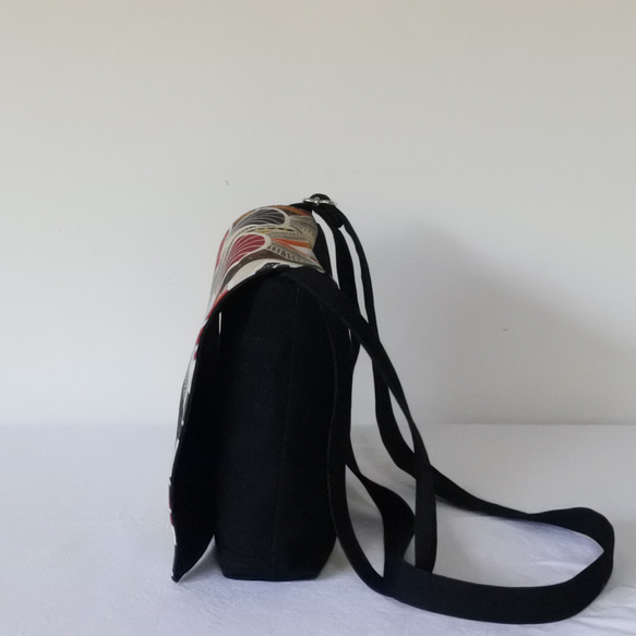 ［送料無料］セール扇柄のショルダーバッグ黒デニム 6枚目の画像