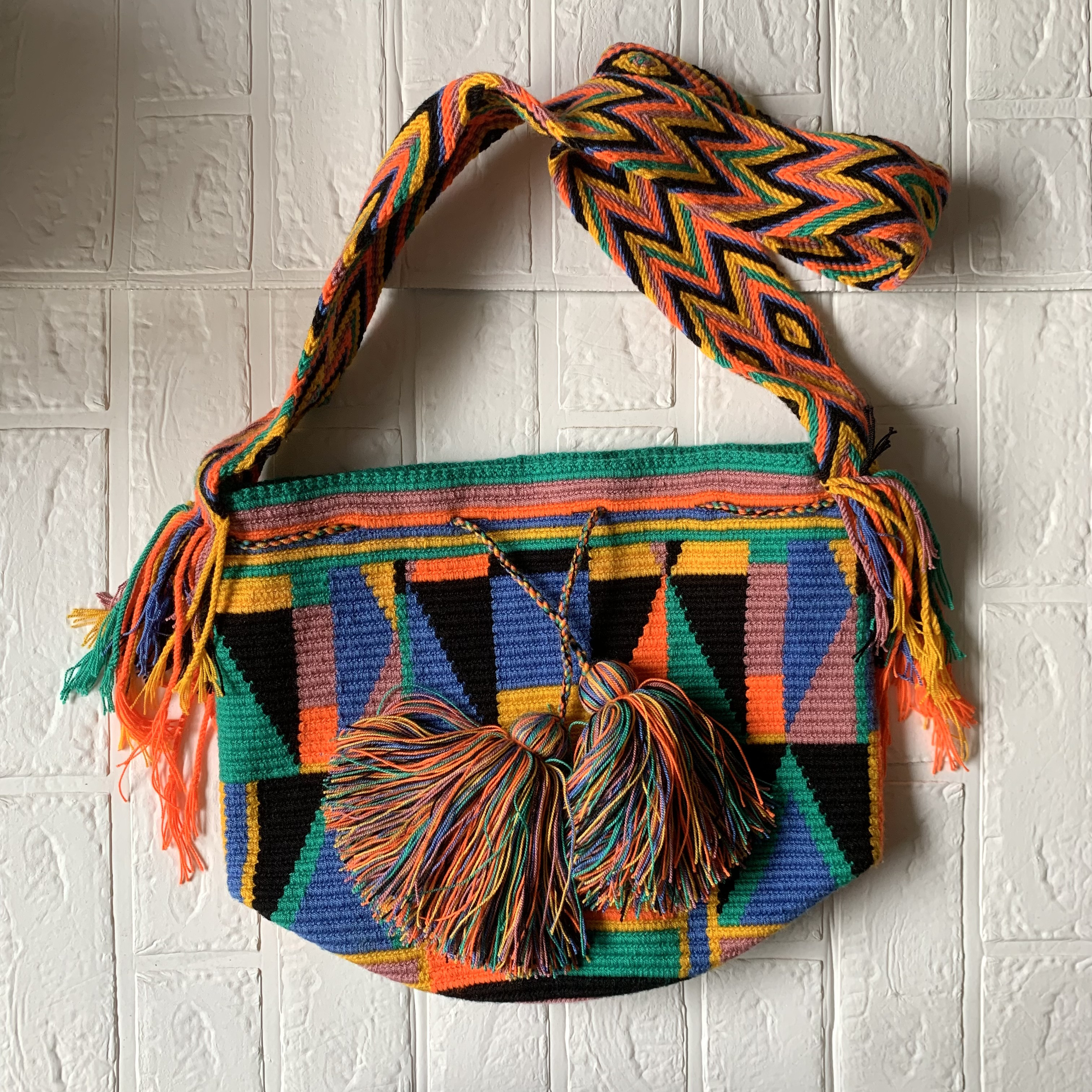 wayuu bag ワユーバッグ　コロンビア製 キャラクター①シングルスレッド#