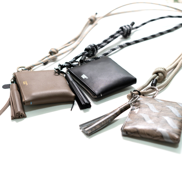 お財布ポーチ ＆ スマホショルダー Lanka(ランカ) タッセル付き 雨の日OK スマホストラップ 17枚目の画像