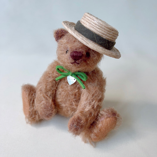 手のひらサイズのテディベア（カンカン帽/弟） ぬいぐるみ POLARIS