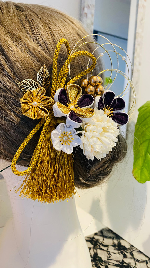 【紫×金】つまみ細工 卒業式 卒業式髪飾り 袴　水引き　成人式用髪飾り　和装　成人式　ヘアアクセ　色打掛 ヘア飾り 3枚目の画像