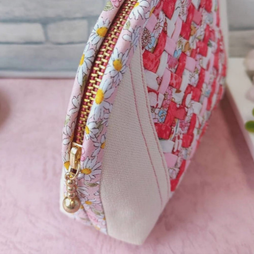 再再販☆メッシュワークポーチ【ピンクの花園③】布を編み込んだ硬めの