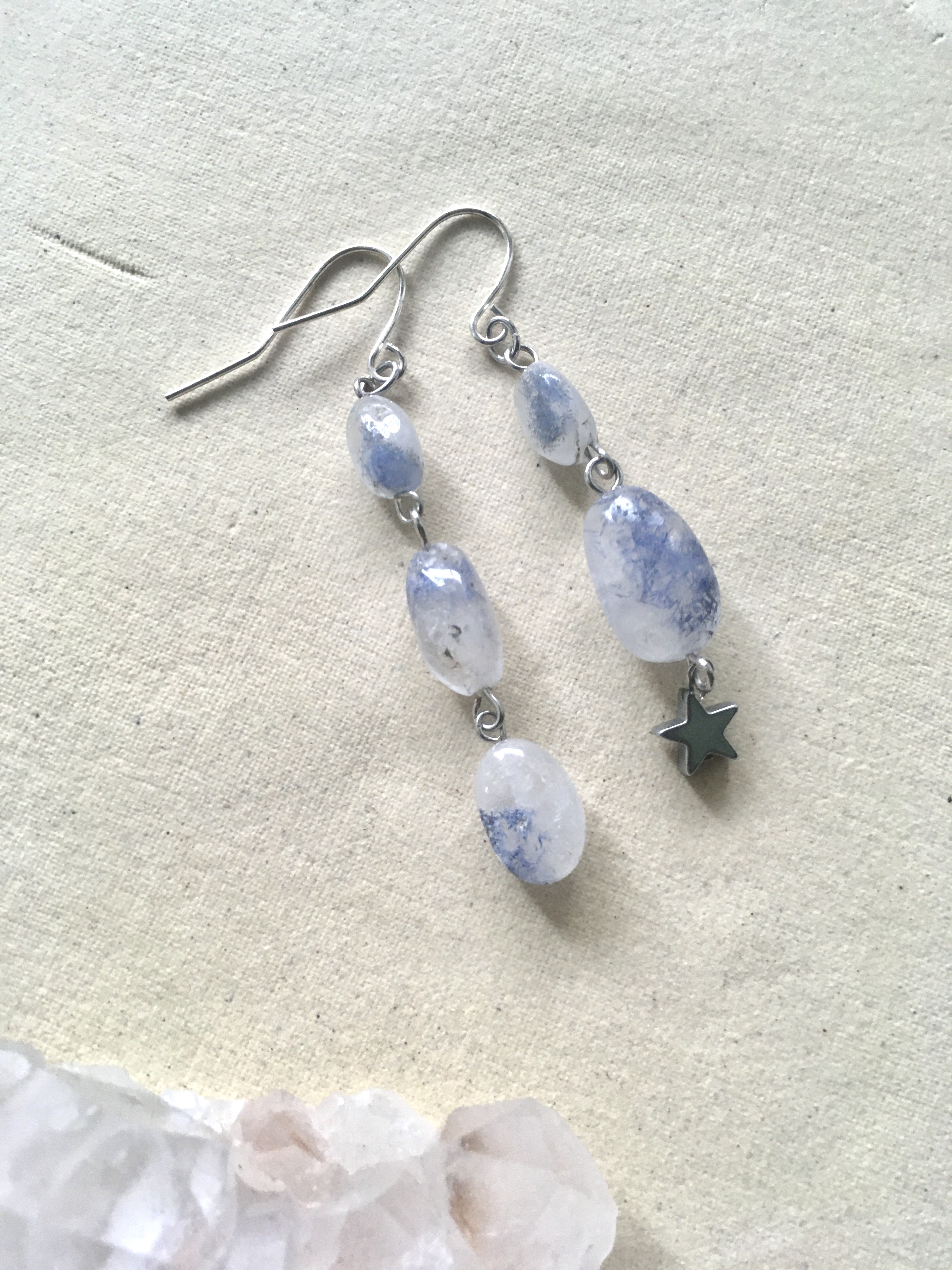 デュモルチェライトインクォーツ と ヘマタイト の 星型 ピアス★イヤリング　天然石