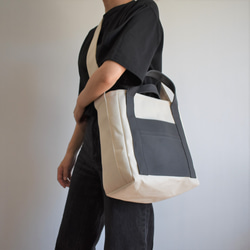 ZUCC SHOULDER TOTE BAG（キナリ×チャコール/グレー） 1枚目の画像