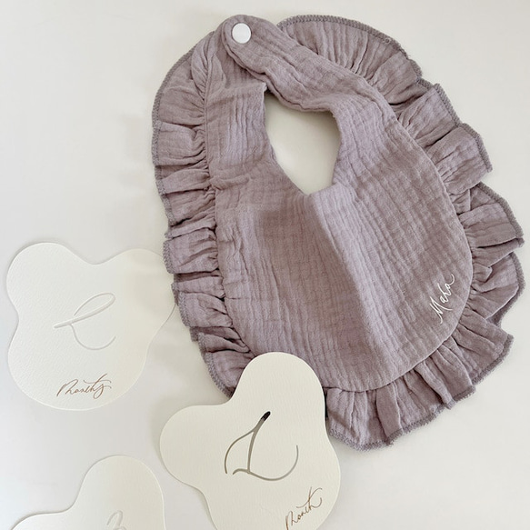 ハンドメイドスタイ＊フリルスタイ＊名入れ 名入れ】フリルスタイ スタイ・よだれかけ Affectueux 通販 16083244