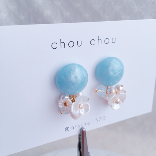 レジン アクセサリー ビーズ ゆらゆら ピアス ブルー 清楚 可愛い お花 
