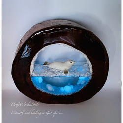 一つ限りの流木アート 流氷のゴマフアザラシ ジオラマ 流木 フィギュア インテリア レジン 置物 動物 アザラシ N2 4枚目の画像