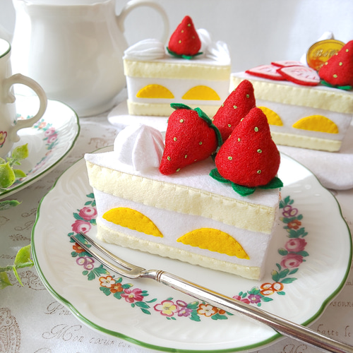 フェルトのショートケーキ