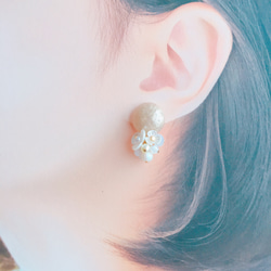 ブラウン　レジン　アクセサリー　ビーズ　ゆらゆら　ピアス　清楚　可愛い　お花アクセサリー　優しい　パール　上品　色違い 7枚目の画像