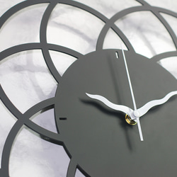 【OPUS Dongqi Metalworking】ヨーロピアンアイアンアート椿時計-咲く（ブラック）/メタル掛け時計/椿の花型 10枚目の画像