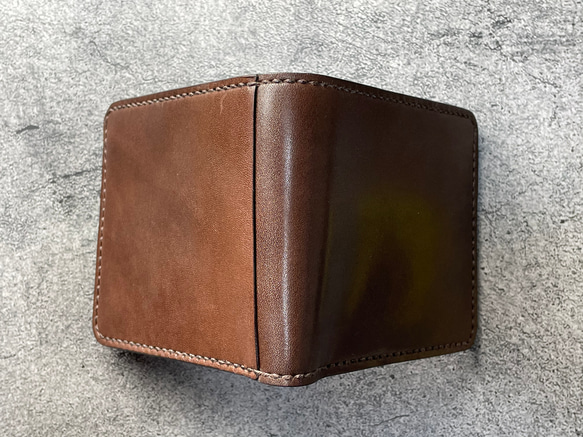 【手縫】定番チョコ二つ折本革財布（ボックス型小銭入れと大きめの外ポケット付き） 5枚目の画像