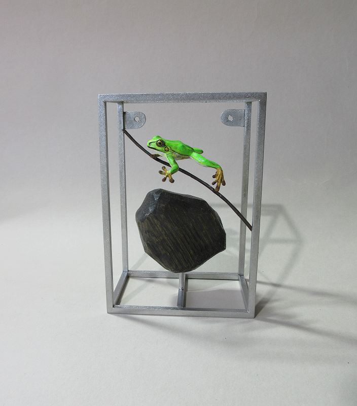 受注制作　壁掛けオブジェ「浮かぶ蛙」