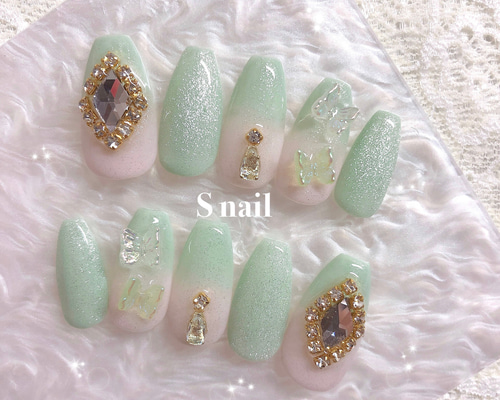 な グリーン蝶々キルティングネイルチップ 2ab4ebacd890096a70ed47fb617f40