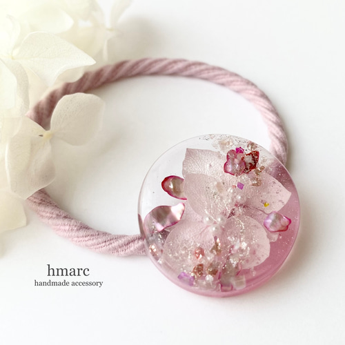 雪の結晶ヘアゴムとヘアピンのセット キッズ用ですが、大人でも