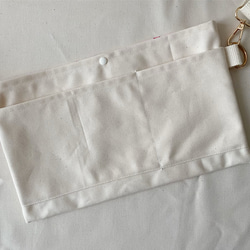 在庫限り　ショルダーティッシュケース　サコッシュ　保育士　調節できるストラップ付き　いちごスイーツ　ピンクor水色 10枚目の画像