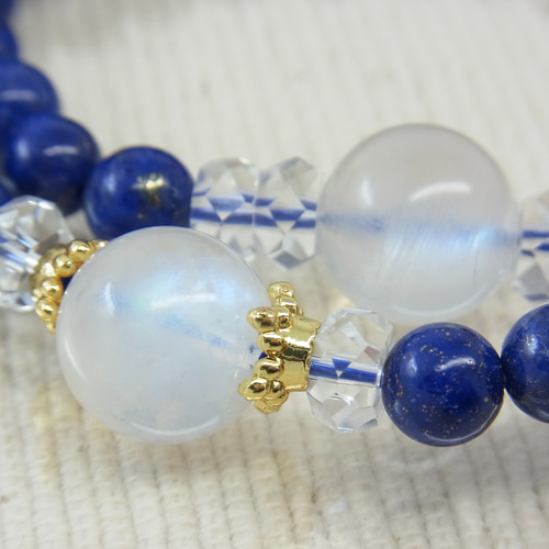 月の光。＊*大粒 ブルームーンストーン/ラピスラズリ＊愛を伝える月の