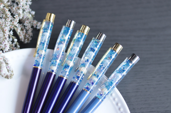 選べるグリップ】ハーバリウムボールペン～海月と水中花～無料