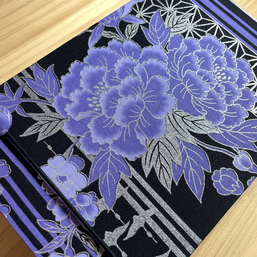 御朱印ホルダー】（大）見開き60枚 バンド付 切り絵御朱印収納