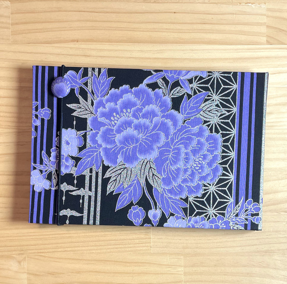 御朱印ホルダー】（大）見開き60枚 バンド付 切り絵御朱印収納
