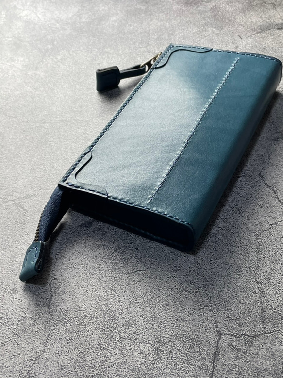 [手工縫製] 我們製作了一款古色古香的藍色真皮配件袋/手機袋/筆袋/存摺夾/盒子，方便存放小物品。 第9張的照片