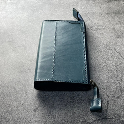 [手工縫製] 我們製作了一款古色古香的藍色真皮配件袋/手機袋/筆袋/存摺夾/盒子，方便存放小物品。 第2張的照片