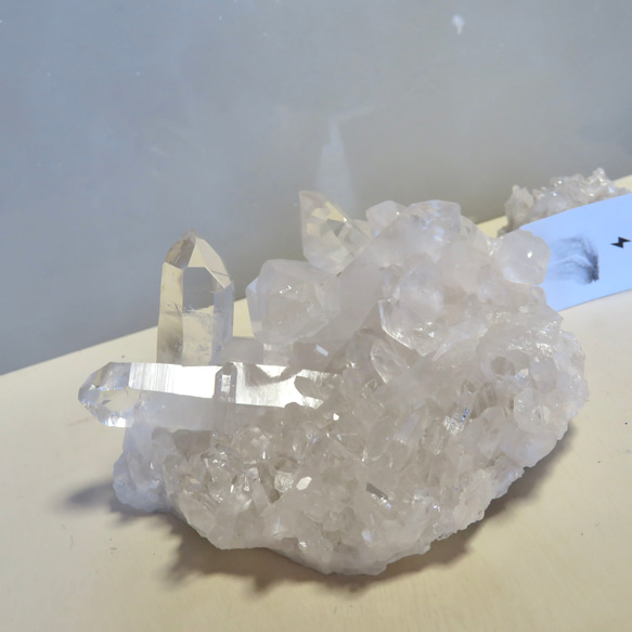 【美しい鉱物標本】浄らかな水晶クラスター／252グラム 12枚目の画像