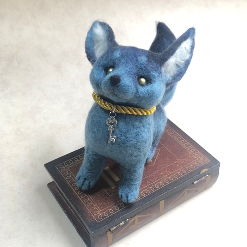 ◇ぽってり 紺色 鍵っ子 フェネックキツネ 幻獣 羊毛フェルト