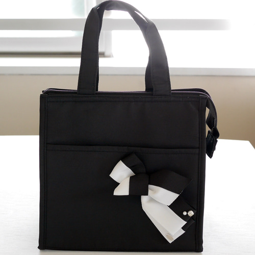 旧モデルSALE【即納1点限り】ペンギンリボンの保冷トートバッグ