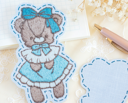 ダイカットメモ - ワッペン風メモ テディベア(くま) / 刺繍