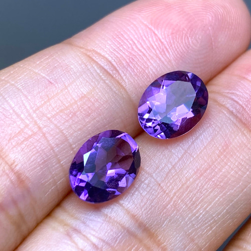 AMR10 宝石質 天然 アメジスト 楕円 アメシスト 紫水晶 2月誕生石
