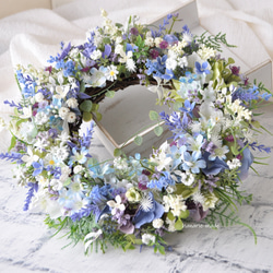 ラベンダーブルー　ラベンダーや水色の小花のリース：青　紫　水色　白　あじさい　グリーン 4枚目の画像