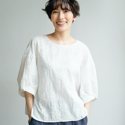 【45R】花柄 刺繍 パフスリーブ トップス(サイズ3) ふんわり パフスリーブ 花柄刺繍ブラウス コットン 5分袖 230509