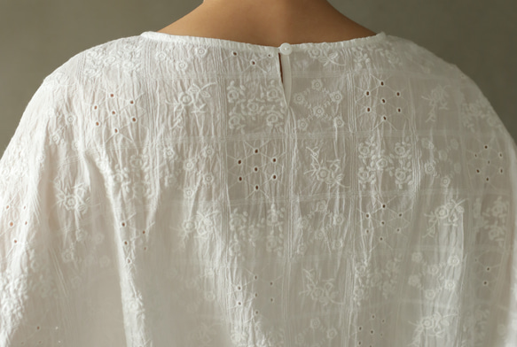 柔軟泡泡袖花卉刺繡襯衫，棉質，5/8 袖，230509-3 第10張的照片