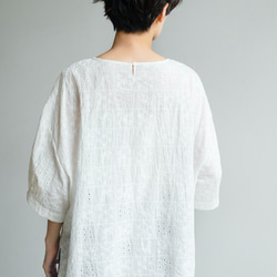 柔軟泡泡袖花卉刺繡襯衫，棉質，5/8 袖，230509-3 第11張的照片