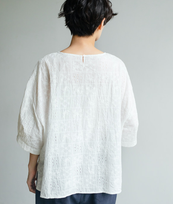 柔軟泡泡袖花卉刺繡襯衫，棉質，5/8 袖，230509-3 第11張的照片