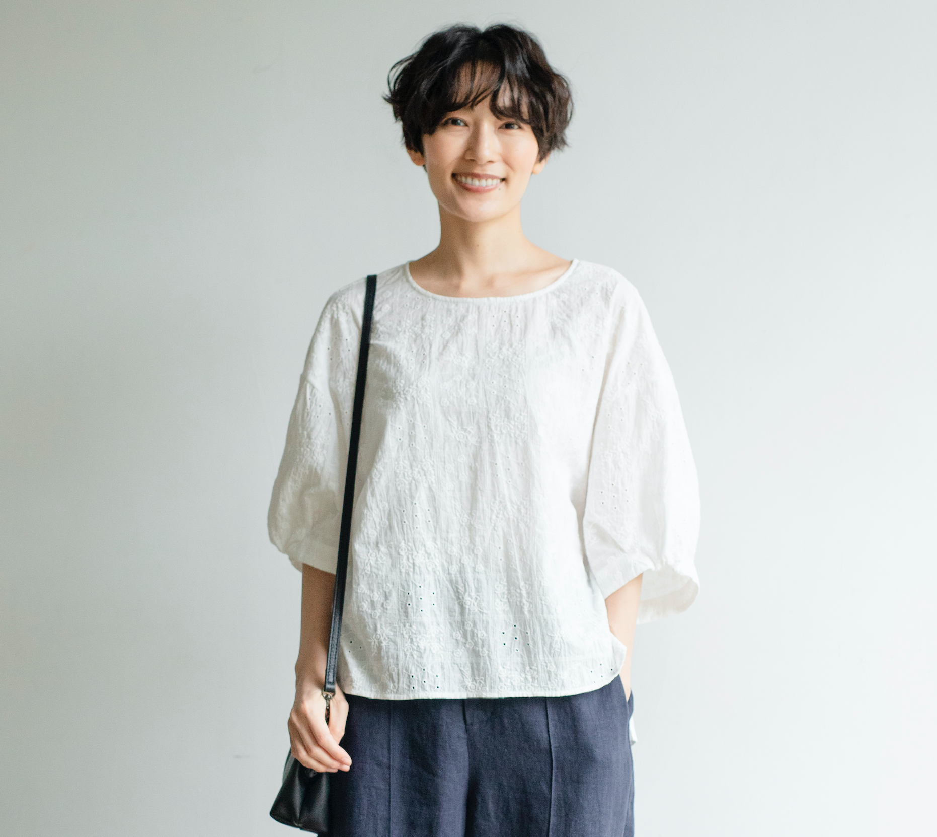 バーバリー パフスリーブ 半袖ブラウス ストライプ柄 ホース刺繍