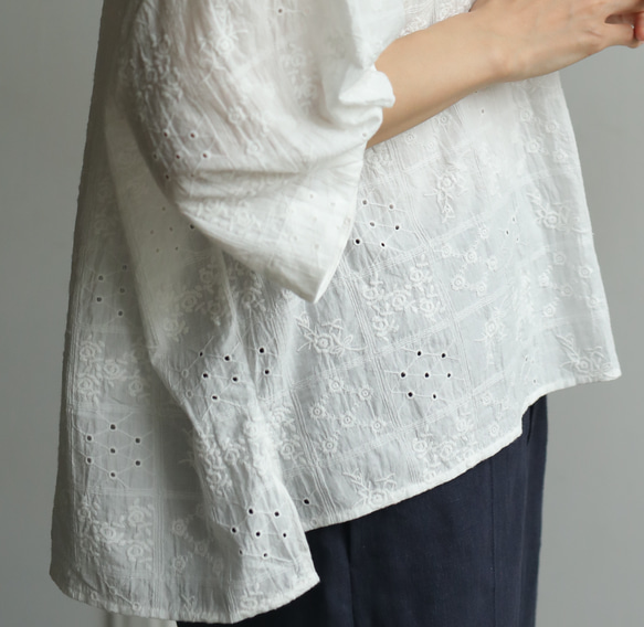 柔軟泡泡袖花卉刺繡襯衫，棉質，5/8 袖，230509-3 第13張的照片