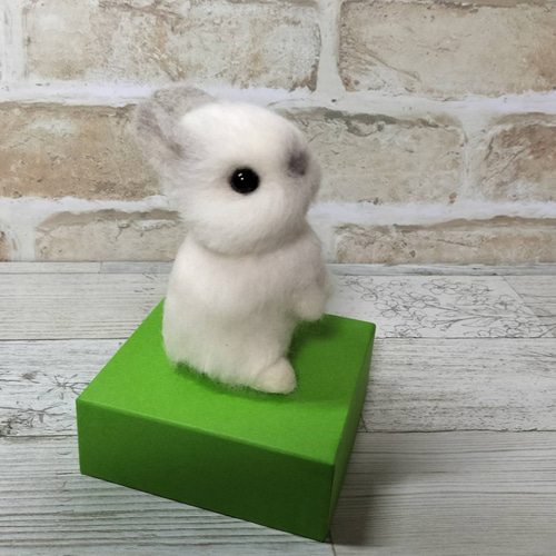 中華のおせち贈り物 ☆うさぎ羊毛フェルト【まめうさ】うたっちフロスティ 羊毛 羊毛フェルト