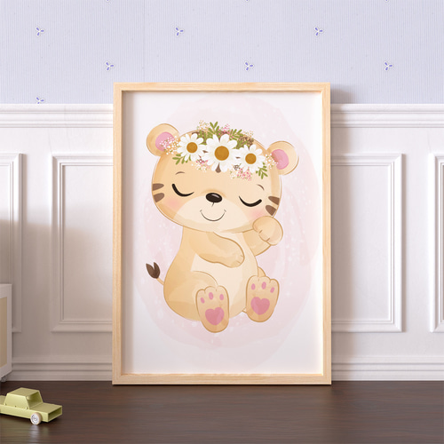 赤ちゃんのインテリア／アート アートポスター 子供部屋 赤ちゃん 虎 動物 花 花冠 パステル ピンク