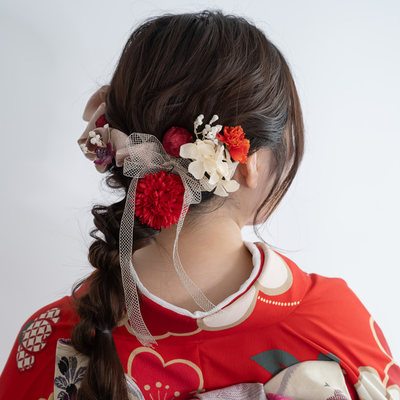 【リボン編みおろしヘアアレンジヘッドドレスD】成人式振袖髪飾り赤&リボンピンク・メッシュ 卒業式袴・卒園式教員 1枚目の画像