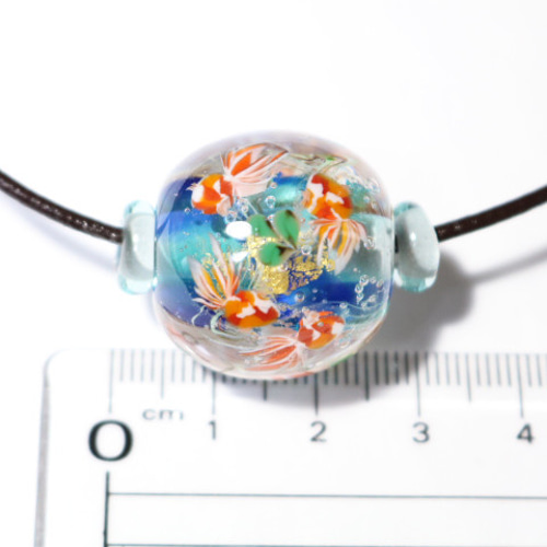 長期在庫SALE（30％オフ）金魚のとんぼ玉（ガラス玉） ネックレス