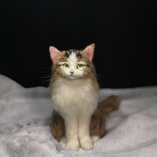 羊毛フェルト・等身大猫 羊毛フェルト＊等身大 全身猫ちゃん 立体・オブジェ ふわねこ