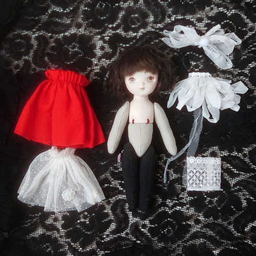 ヘルトヴィッヒ どんぐりお目目の女の子 ビスクドール アンティーク