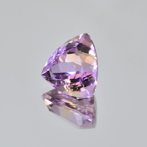 ソ付 アメトリン 4.320ct ルース トリリアント 3枚目の画像