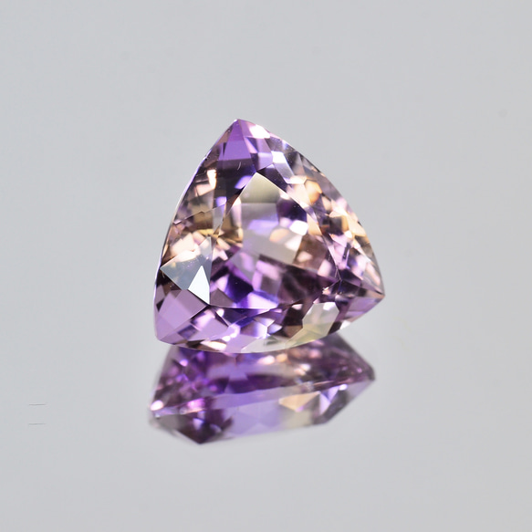 ソ付 アメトリン 4.320ct ルース トリリアント 2枚目の画像