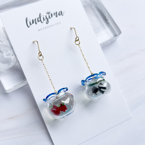 ミニチュア香水瓶風チャーム♡アシメ　ピアス/イヤリング⭐︎ ミニチュア香水瓶風チャーム♡アシメピアス/イヤリング⭐︎