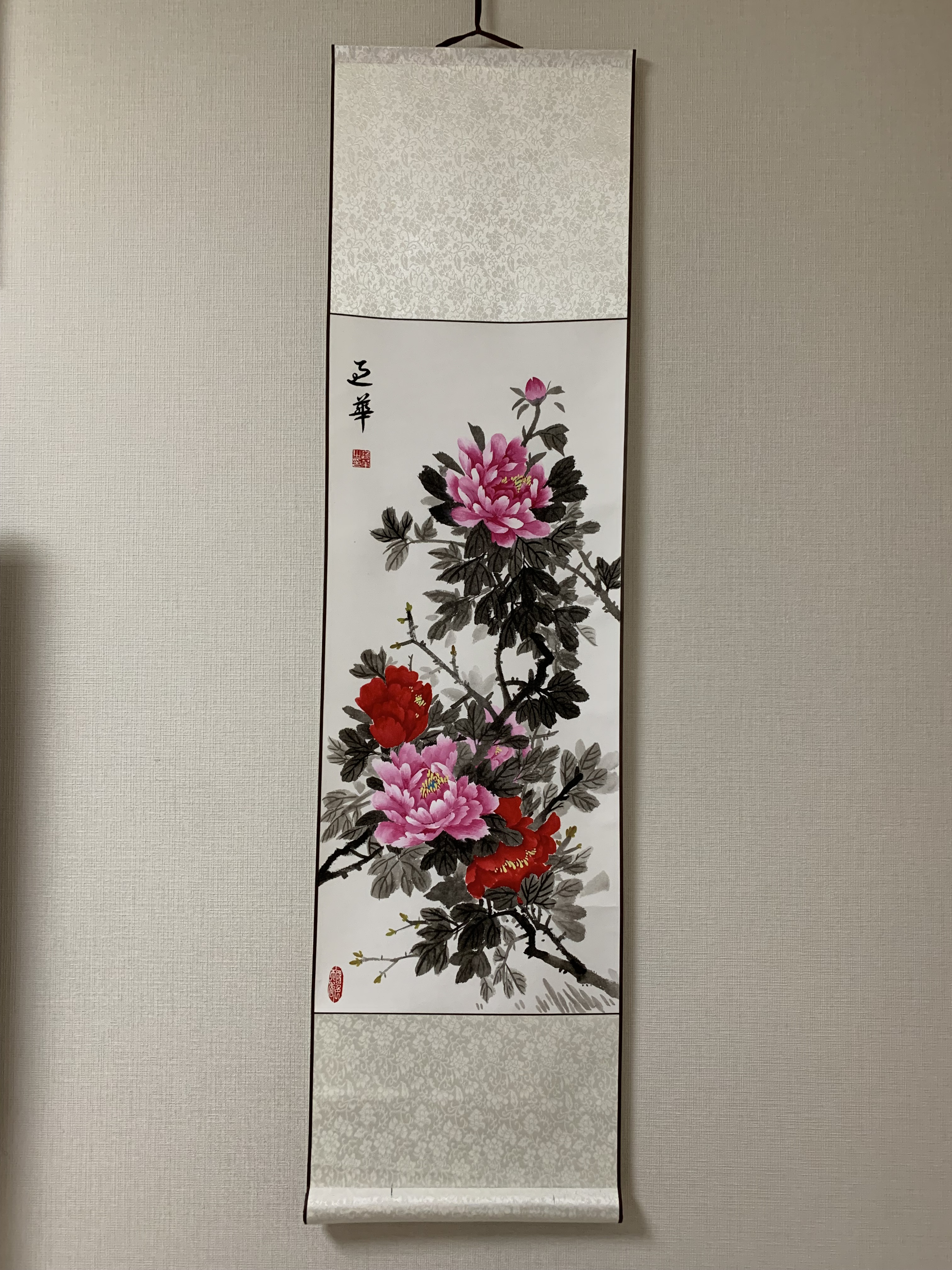 中国美術　アート　掛け軸　水彩画　牡丹 中国美術 アート 掛け軸 水彩画 牡丹 - メルカリ