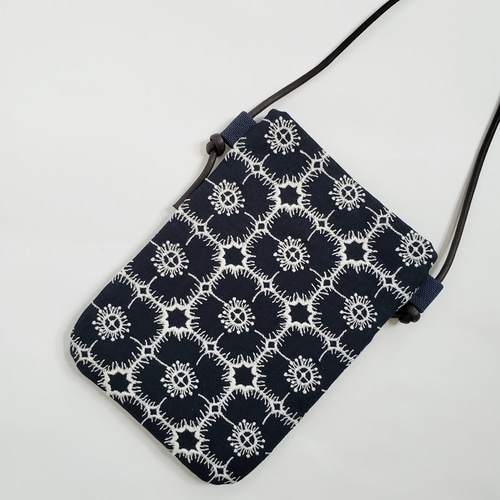 ミナペルホネン アネモネ スマホショルダー スマホポシェット