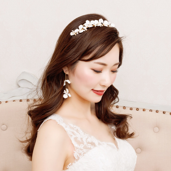 MA154  ウェディング ヘッドドレス　カチューシャ ブライダル ヘアアクセサリー 結婚式  披露宴　前撮り 1枚目の画像